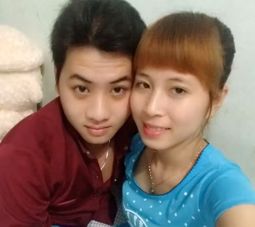Bất ngờ con giống nhau như tạc của cặp anh em sinh đôi lấy chị em sinh đôi ở Cà Mau ảnh 7 Diễm Kỳ, 24 tuổi,chia sẻ, hai anh em vẫn làm cho trại tôm giống. Thu nhập ổn định và cuộc sống không phải lo lắng nhiều. Anhchỉ mong một cuộc sống bình yêu như hiện tại.