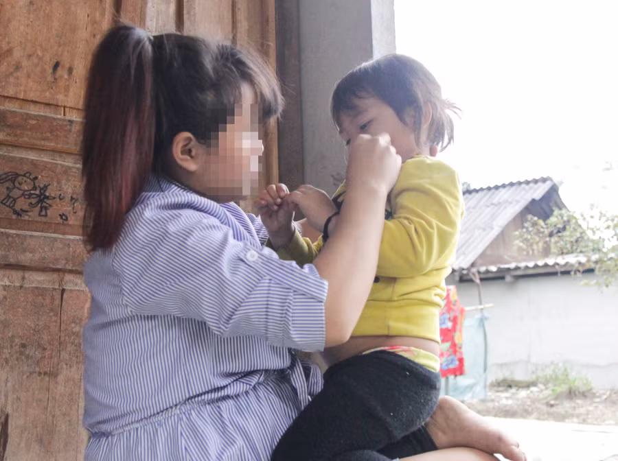 Một số cô gái sau khi xuất ngoại trái phép may mắn được quay trở về quê