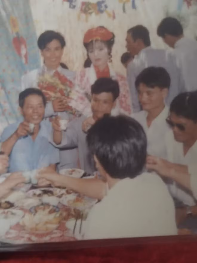 Đám cưới không nụ cười nhưng lại có cái kết vô cùng bất ngờ - Ảnh 5.