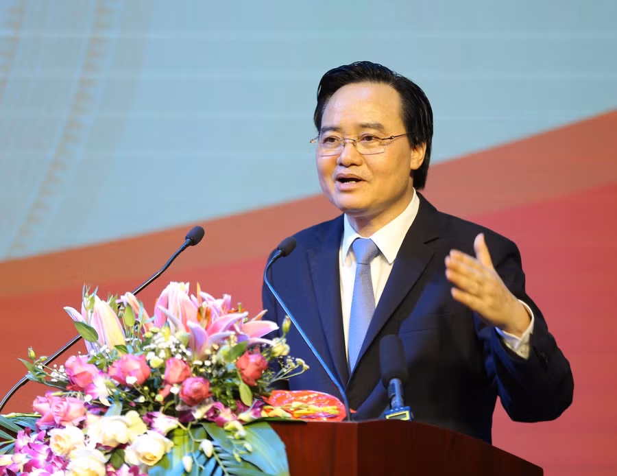 Bộ GD&ĐT Phùng Xuân Nhạ phát biểu tại hội nghị “Nâng cao chất lượng giáo dục nghệ thuật trong trường học”