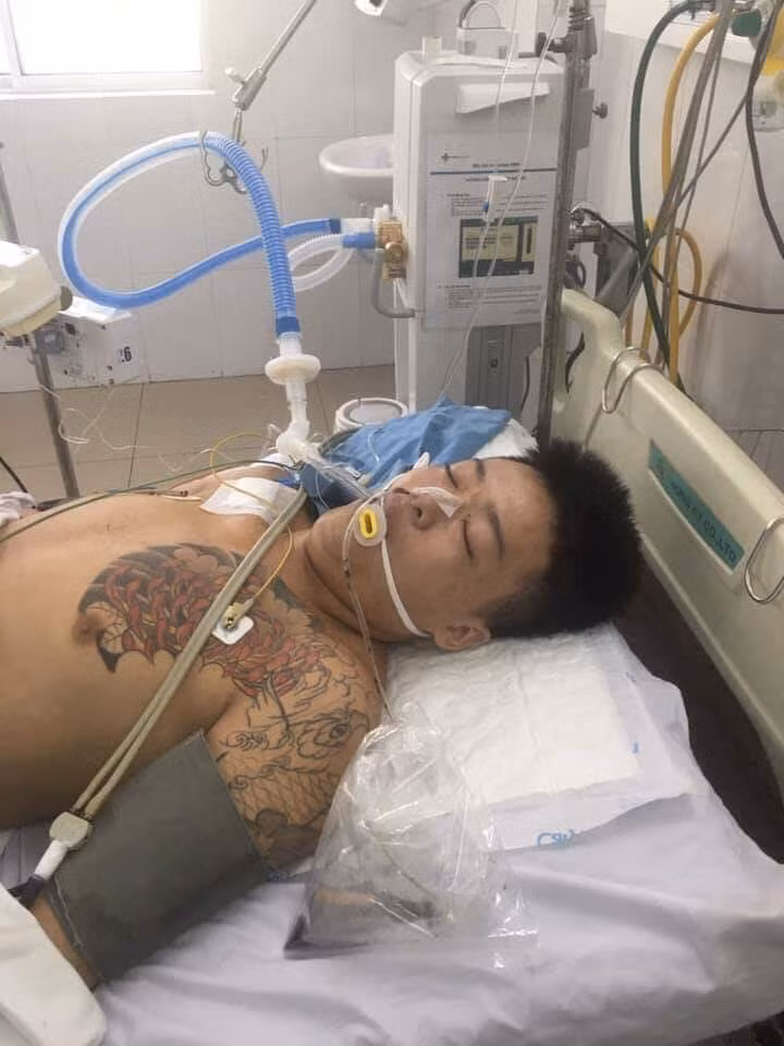 Bị can Trần Văn Hiền đang được cứu chữa tại Bệnh viện Đà Nẵng Bị can Trần Văn Hiền đang được cứu chữa tại Bệnh viện Đà Nẵng