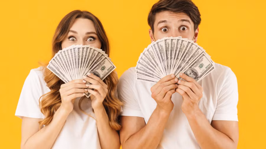 Phụ nữ có đặc điểm tiết kiệm bẩm sinh và xu hướng tự nhiên về trách nhiệm tài chính. (Ảnh: ITN).
