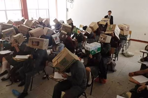 “Độc chiêu” trị học sinh quay cóp gây tranh cãi