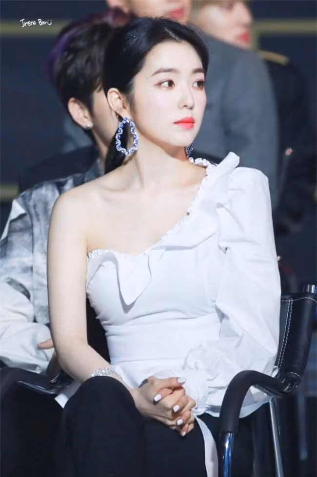 my nhan han khien nguoi ta phai khiep so vi qua xinh dep