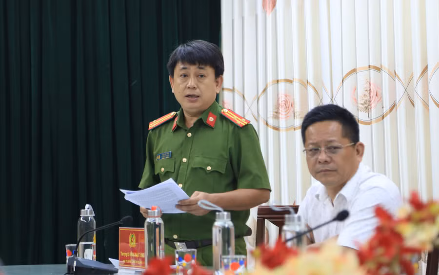 Thượng tá Đặng Bảo Tùng thông tin kết quả xác minh ban đầu về vụ việc. Thượng tá Đặng Bảo Tùng thông tin kết quả xác minh ban đầu về vụ việc.