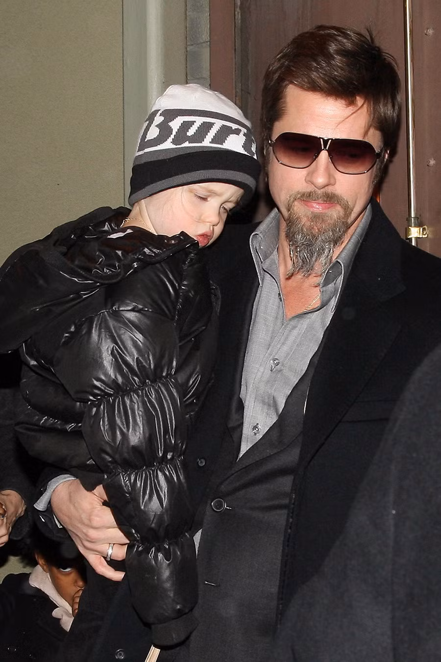 Hành trình lột xác gây choáng của con gái lớn nhà Brangelina: Từ công chúa Hollywood thành tomboy phá cách - Ảnh 9. Hành trình lột xác gây choáng của con gái lớn nhà Brangelina: Từ công chúa Hollywood thành tomboy phá cách - Ảnh 9.