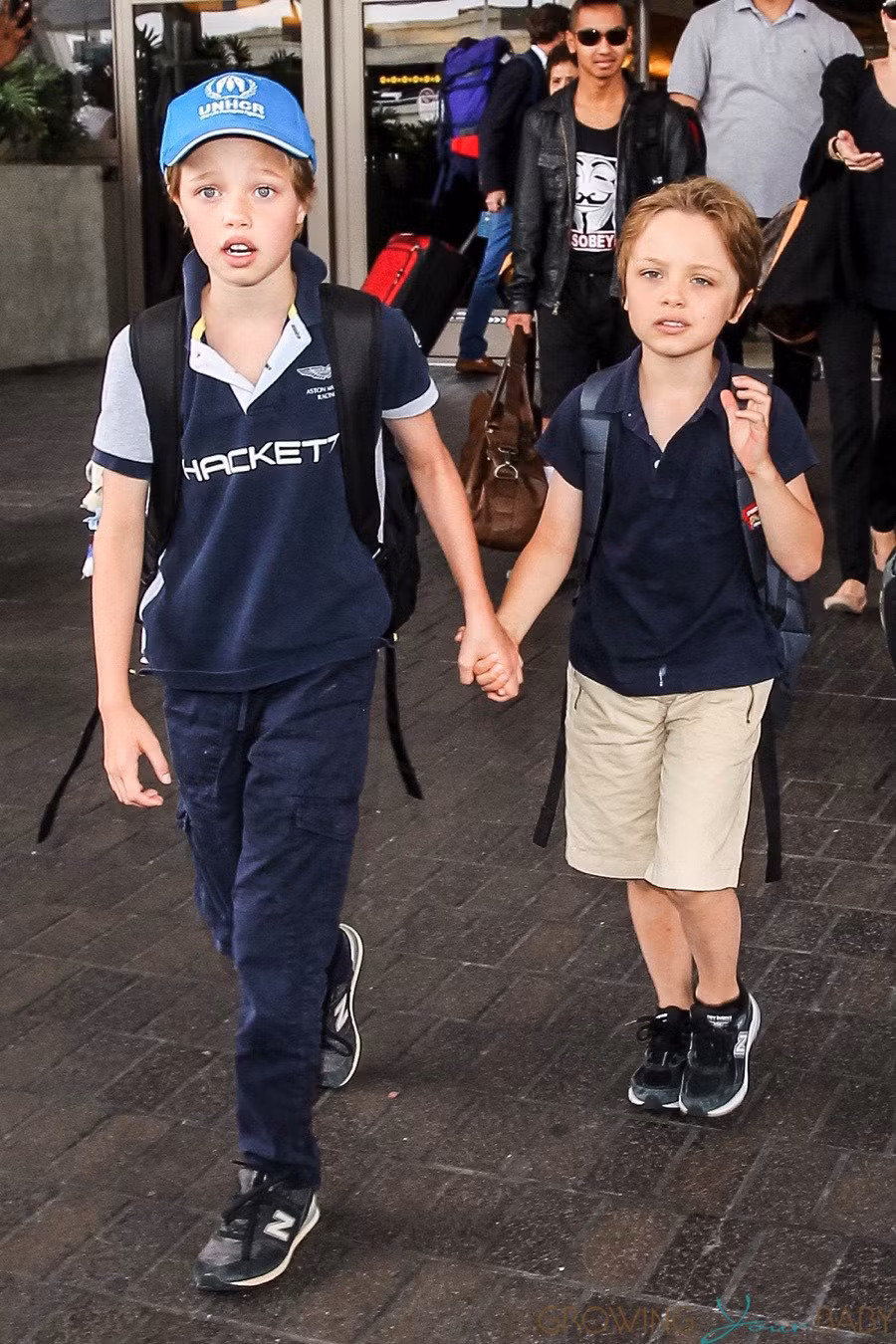 Hành trình lột xác gây choáng của con gái lớn nhà Brangelina: Từ công chúa Hollywood thành tomboy phá cách - Ảnh 19. Hành trình lột xác gây choáng của con gái lớn nhà Brangelina: Từ công chúa Hollywood thành tomboy phá cách - Ảnh 19.