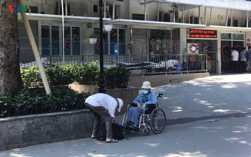 benh nhan, nguoi nha lao dao vi cai nang nhu do lua o ha noi hinh 7