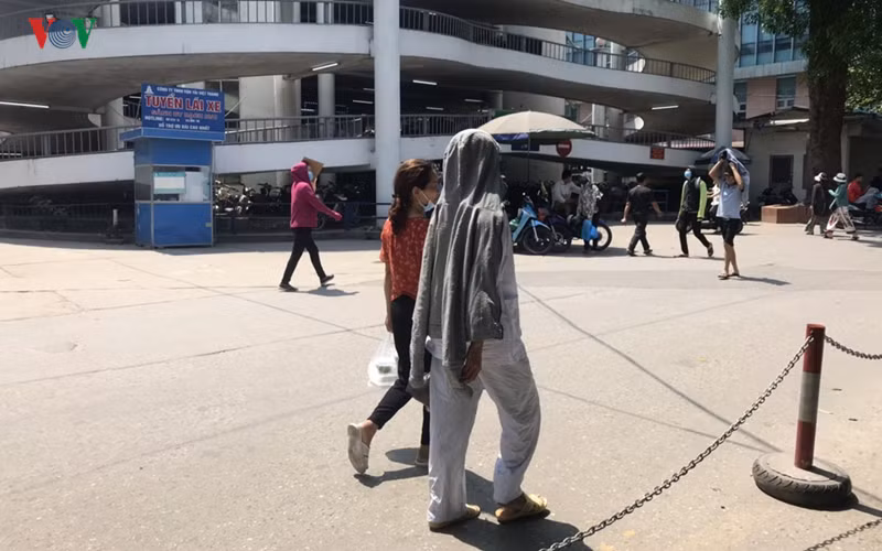 benh nhan, nguoi nha lao dao vi cai nang nhu do lua o ha noi hinh 6