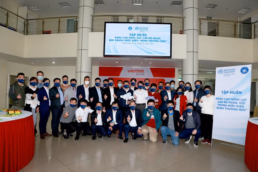 Cán bộ Đoàn, Hội tham gia tập huấn phòng chống dịch COVID-19.