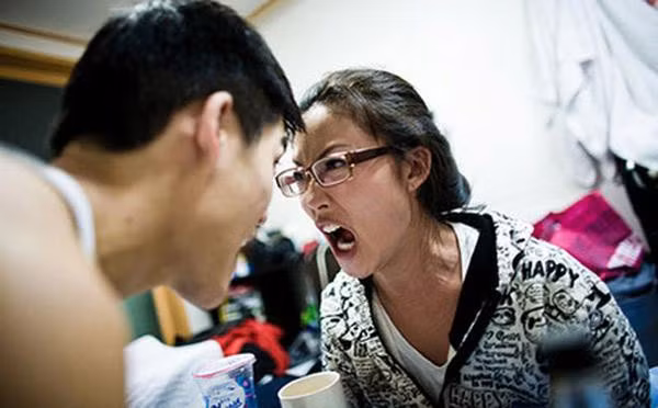 Trải nghiệm đáng sợ của cô gái bị người yêu cũ “bám dai như đỉa”