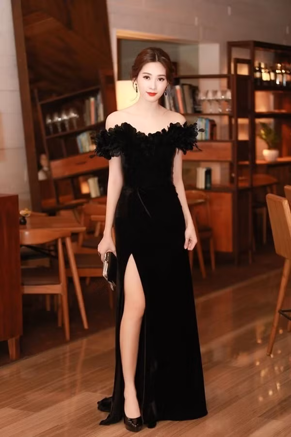 Ngoài Kỳ Duyên, đây chính là nàng Hậu mê đắm trang phục với sắc đen trắng tối giản nhất Vbiz