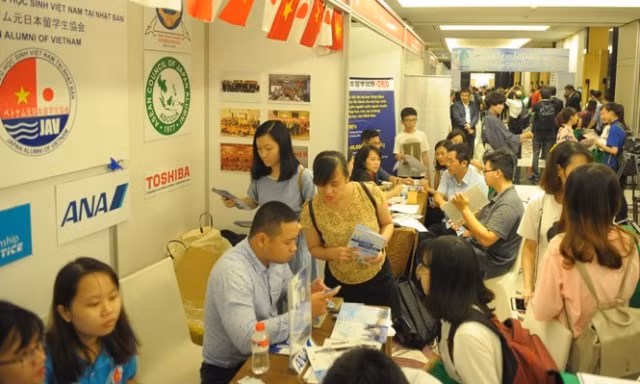 Giới trẻ tìm kiếm cơ hội du học Nhật Bản