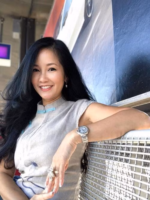 Dụi mắt mấy lần mới nhận ra diva Hồng Nhung, chuyện gì đã xảy ra với nhan sắc cô Bống?