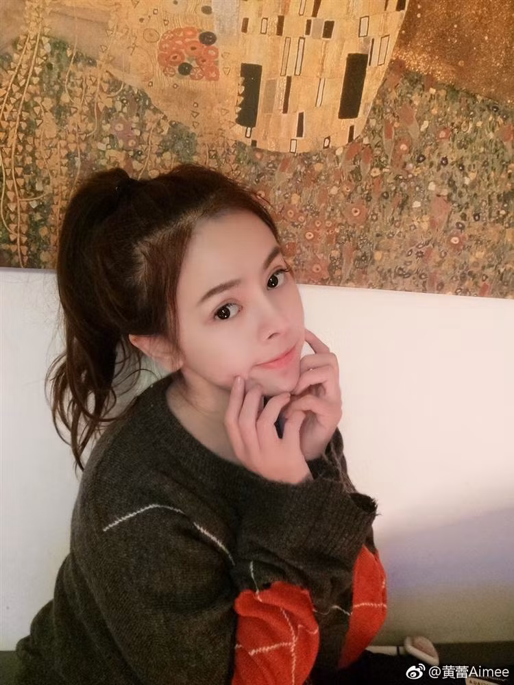 Sốc với ca dậy thì đỉnh cao nhất Cbiz: Từ cậu bé xấu xí lột xác thành thiếu nữ xinh đẹp ảnh 8 Sốc với ca dậy thì đỉnh cao nhất Cbiz: Từ cậu bé xấu xí lột xác thành thiếu nữ xinh đẹp-8