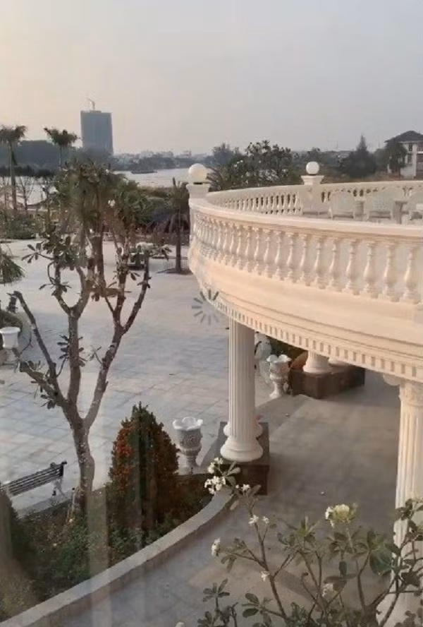 moi lay chong 2 thang, lan khue “tien tay” khoe dinh co nhu cung dien khien fan choang ngop - 3