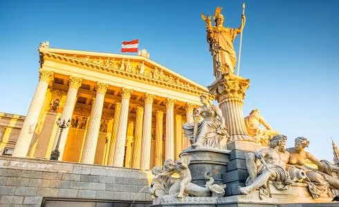 9 Quốc gia châu Âu gần như miễn học phí năm học 2019 - 2020 ảnh 3