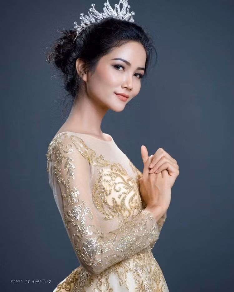 H"Hen Niê cũng có lúc dịu dàng, nền nã thế này đây ảnh 1 H