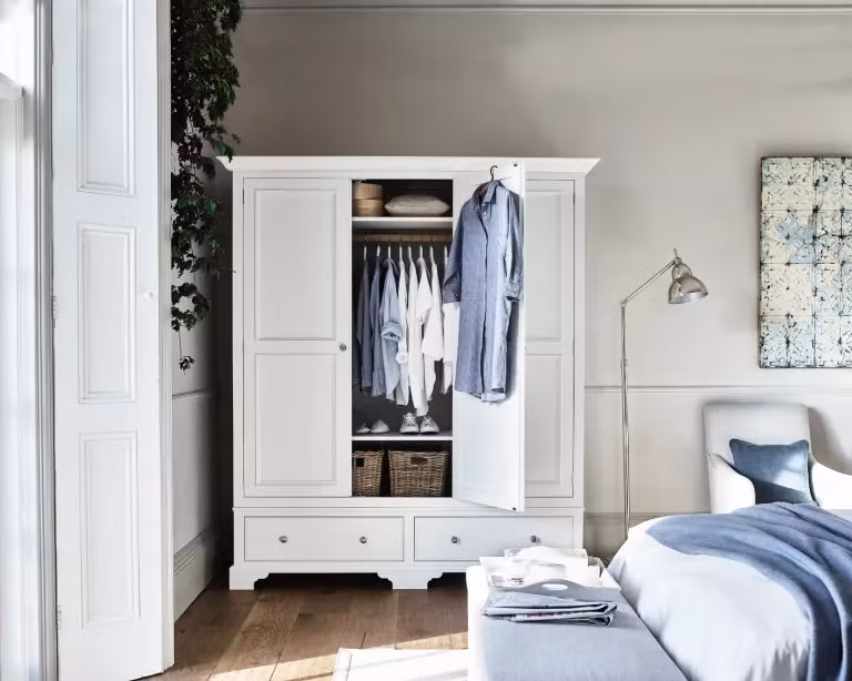 Hãy có một khu vực dành cho áo sơ mi của bạn. (Ảnh: ITN). Hãy có một khu vực dành cho áo sơ mi của bạn. (Ảnh: ITN).