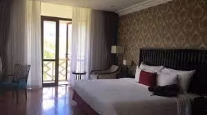 Người chồng giám đốc vạn cô gái mơ ước quỳ gối xin lỗi vợ
