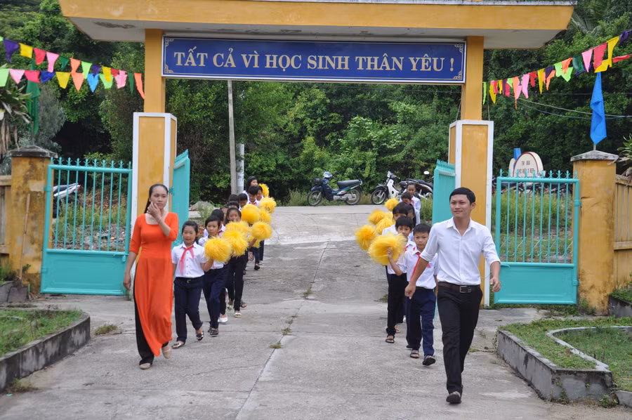 Thầy trò xã đảo Tân Hiệp đón chào năm học mới với niềm tin, kỳ vọng về một năm học thành công tự sự đổi mới.