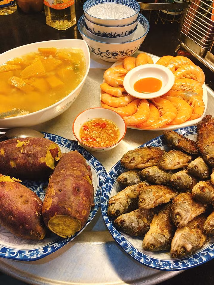 9x khoe nhung mam com nau voi sau gio lam, chi em thot len “uoc gi duoc nhu co ay” - 3