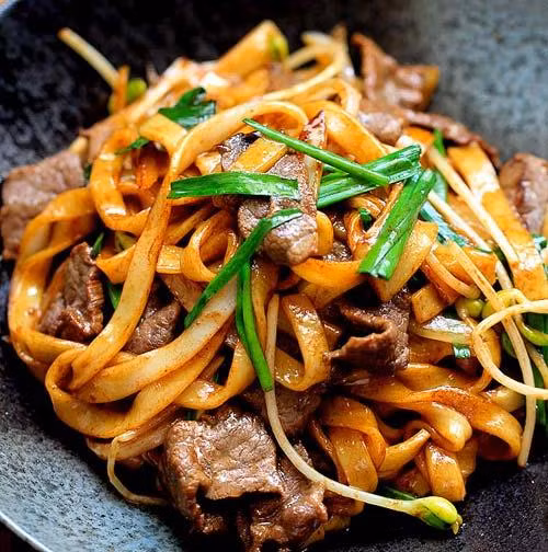 Cách làm phở xào thịt bò vừa nhanh lại thơm ngon cho bữa sáng 5