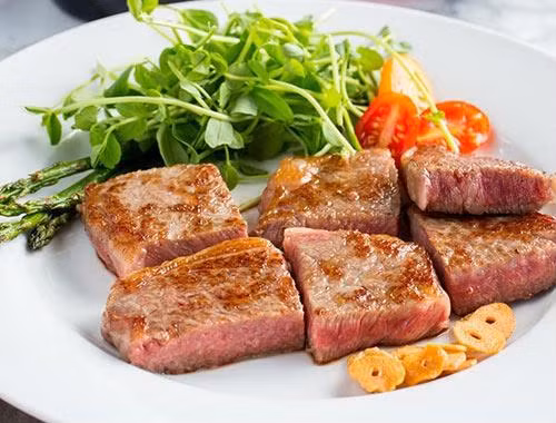 Cách làm thịt bò bít tết siêu ngon từ giờ chẳng phải ra hàng thưởng thức