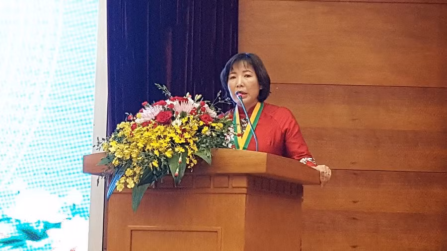 PGS.TS Trần Thu Hà (ĐH Thái Nguyên) được vinh danh trong lĩnh vực Nông nghiệp. Bà được trao giải thưởng Kovalevskaia năm 2019 nhờ công trình nghiên cứu về nhân giống và thâm canh các loại cây dược liệu, phát triển các loại cây dược liệu địa phương.