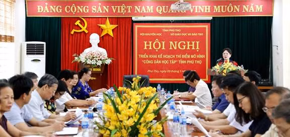 Quang cảnh hội nghị