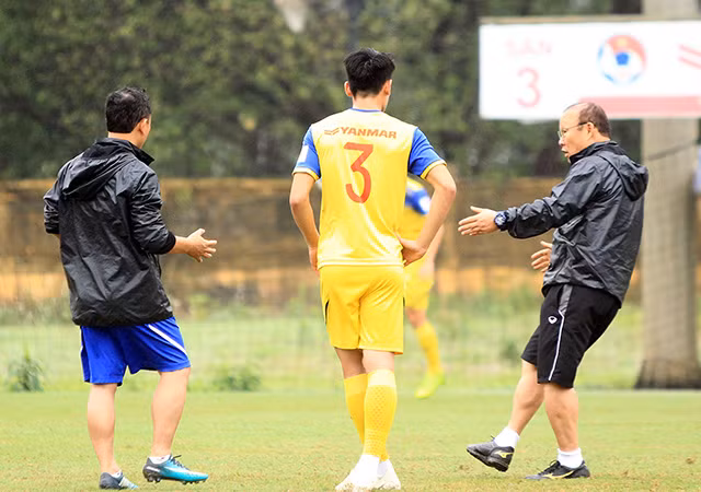 Thầy Park “nát óc” với bài toán nhân sự ở U23 Việt Nam ảnh 7