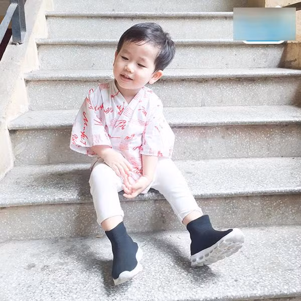 noi chang ngoa, cac co chu cung phai xach dep chay theo phong cach cua 5 nhoc ti nay - 11