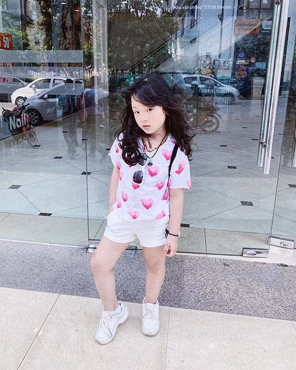 noi chang ngoa, cac co chu cung phai xach dep chay theo phong cach cua 5 nhoc ti nay - 19