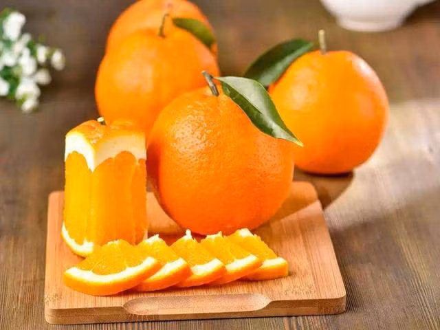 4 loại trái cây cha mẹ nên cho trẻ ăn thường xuyên, vừa giúp tăng khả năng miễn dịch vừa tốt cho mắt - Ảnh 1. 4 loại trái cây cha mẹ nên cho trẻ ăn thường xuyên, vừa giúp tăng khả năng miễn dịch vừa tốt cho mắt - Ảnh 1.