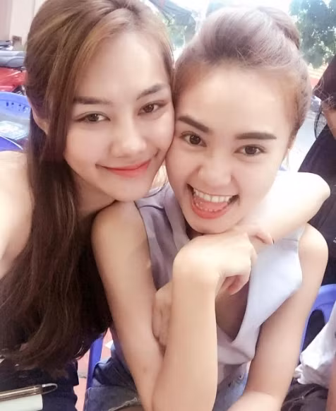Sửng sốt ngoại hình Ninh Dương Lan Ngọc giống hệt người này trong showbiz ảnh 3 Tưởng nhan sắc hiếm lạ, ai dè Ninh Dương Lan Ngọc lại giống hệt một đàn chị showbiz-4