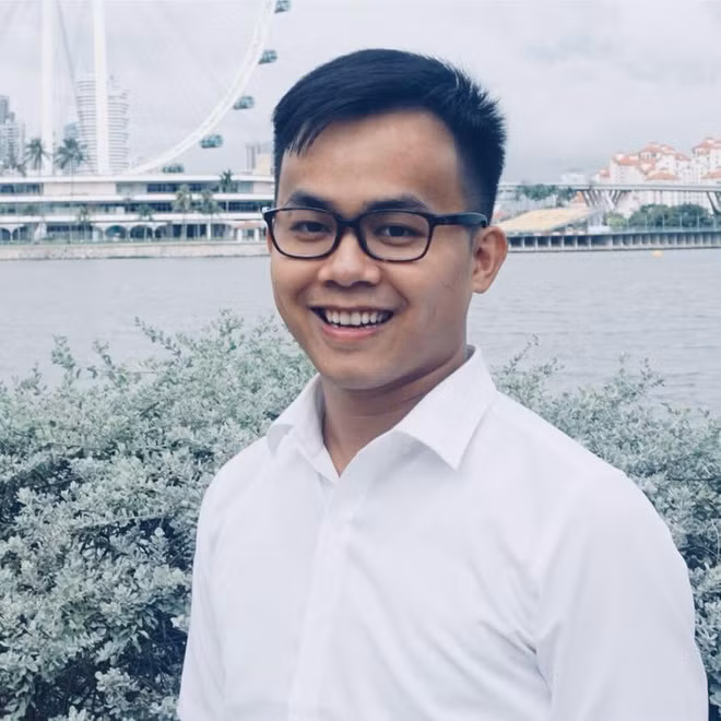 Anh chàng du học sinh tổng kết thập kỷ với profile đỉnh cao: 1 ngôi nhà, 3 công việc, 3 học bổng, 1 cuốn sách, 1 người thương, 1 bằng Thạc sĩ...-2