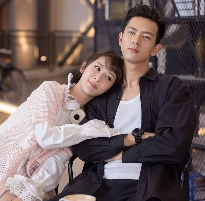 Dương Tử và Lý Hiện trong “Thân ái nhiệt tình yêu thương”