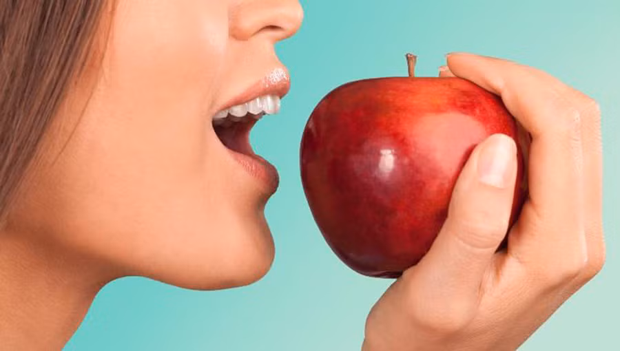 Táo có nhiều chất xơ và nước, giúp bạn no lâu. (Ảnh: ITN) Táo có nhiều chất xơ và nước, giúp bạn no lâu. (Ảnh: ITN)