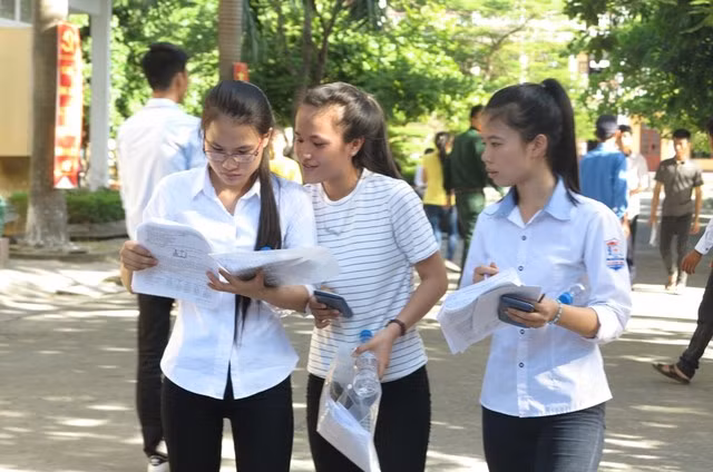  Để giới trẻ mê lịch sử hơn thì cần có sự hỗ trợ của văn hóa - nghệ thuật. 