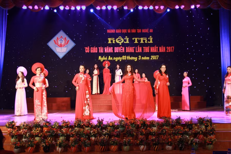 Nghệ An: Sôi động, cuốn hút Hội thi “Cô giáo tài năng, duyên dáng”
