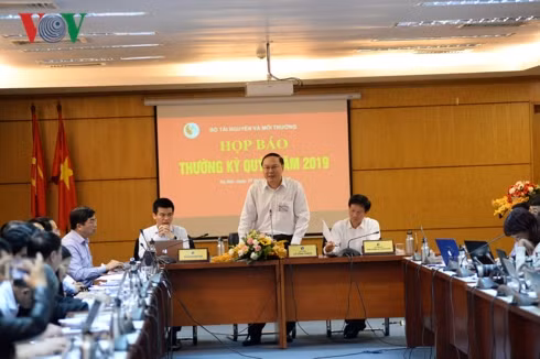 bo tn-mt tra loi ve viec bo nhiem em trai bo truong tran hong ha hinh 1
