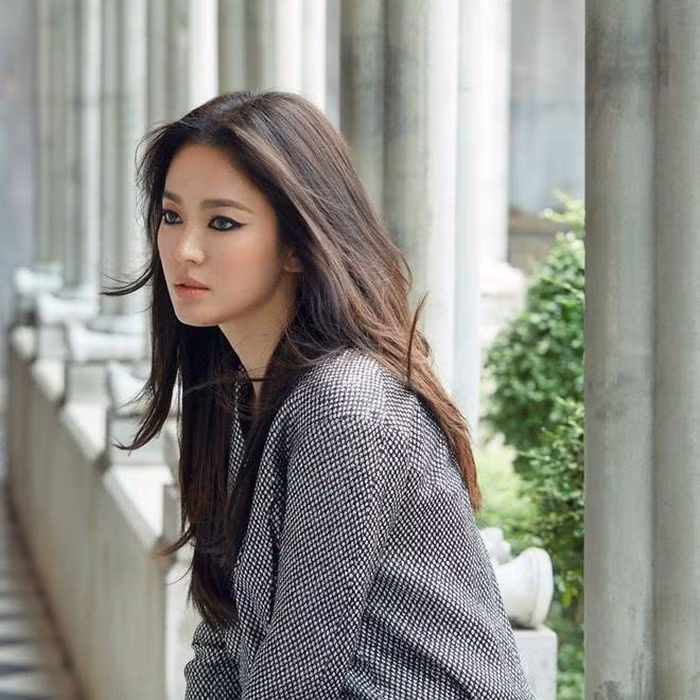 Song Hye Kyo tận hưởng kỳ nghỉ ở Pháp cùng bạn thân ảnh 1 Song Hye Kyo tận hưởng kỳ nghỉ ở Pháp cùng bạn thân ảnh 1