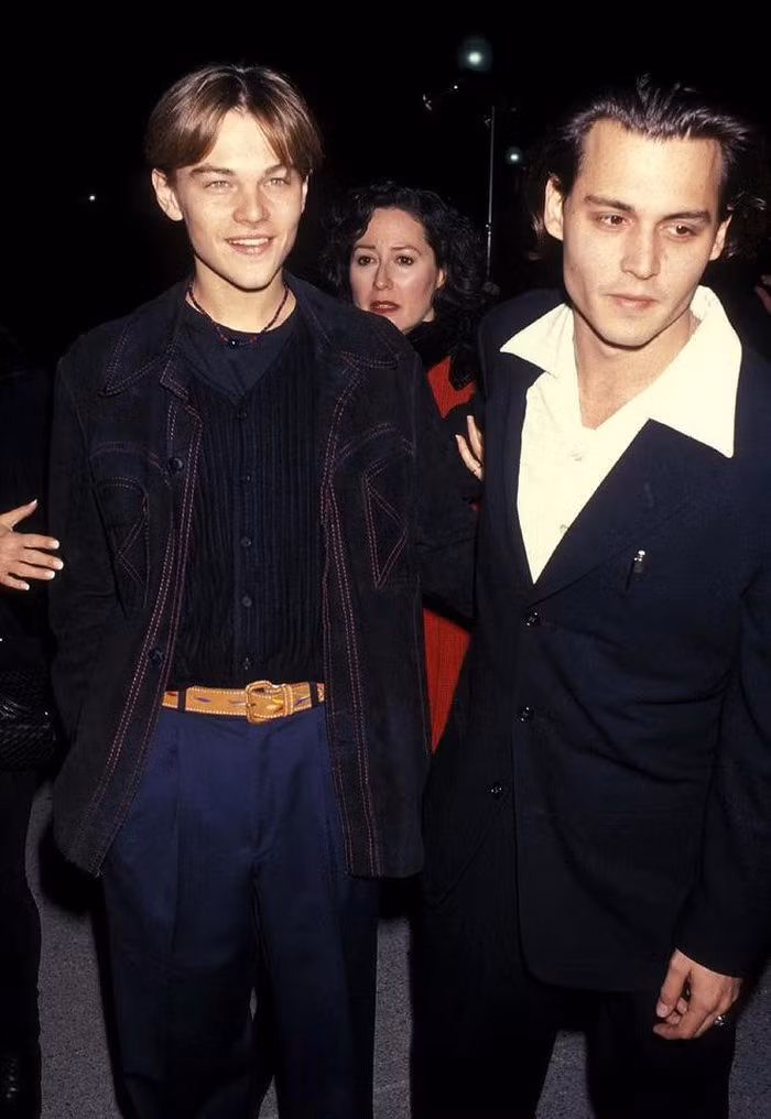 Ảnh quá khứ đầy lãng tử, phong trần của Leonardo DiCaprio, Johnny Depp và Brad Pitt ảnh 6 Ảnh quá khứ đầy lãng tử, phong trần của Leonardo DiCaprio, Johnny Depp và Brad Pitt ảnh 6