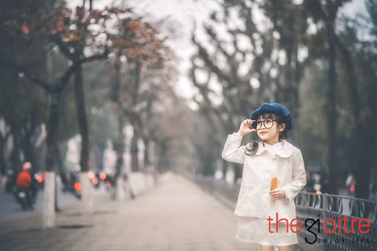 Bé gái 7 tuổi Hà thành đẹp như ngôi sao nhí