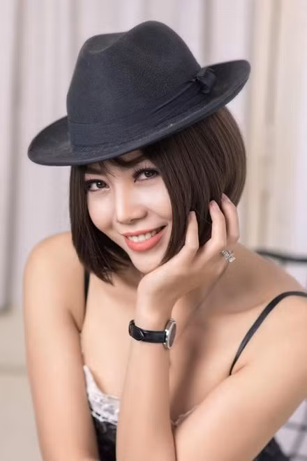 Nhan sắc con gái ông trùm “Người phán xử” ngoài đời thực ảnh 3