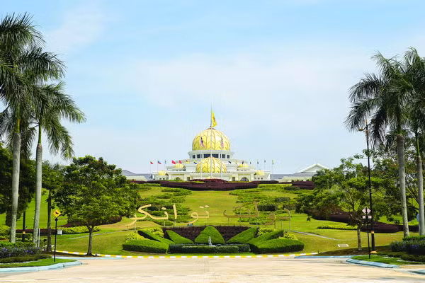 Cung điện hoàng gia.
