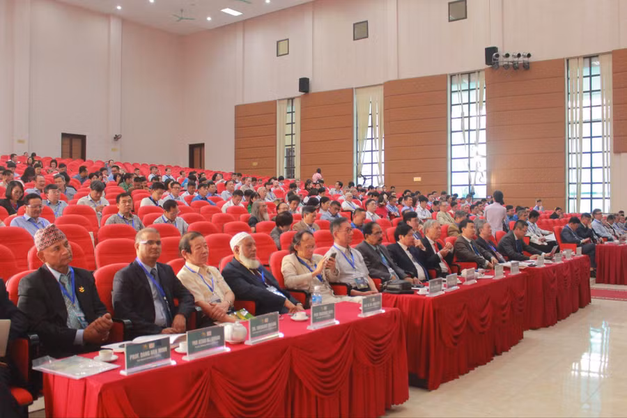 Các đại biểu tham dự Hội thảo quốc tế. Các đại biểu tham dự Hội thảo quốc tế.