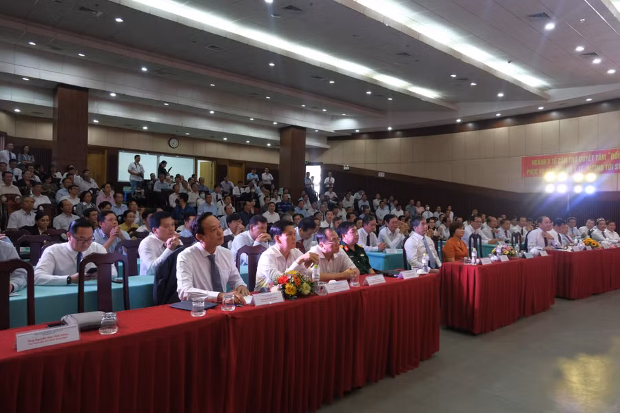 Quang cảnh hội nghị.