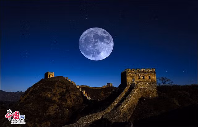 Trung Quốc sắp sửa lắp luôn mặt trăng nhân tạo trên trời để không phải bật nhiều đèn đường, đỡ tốn điện - Hình 1