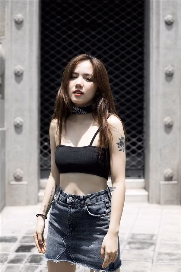 5 kiểu trang phục giúp các nàng “hack tuổi” cực hiệu quả, U30 mà vẫn trẻ trung như thời “em chưa 18“ ảnh 14 8